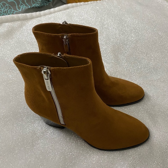 Nine West Brown Neva Ankle Boots - Picture 2 of 8